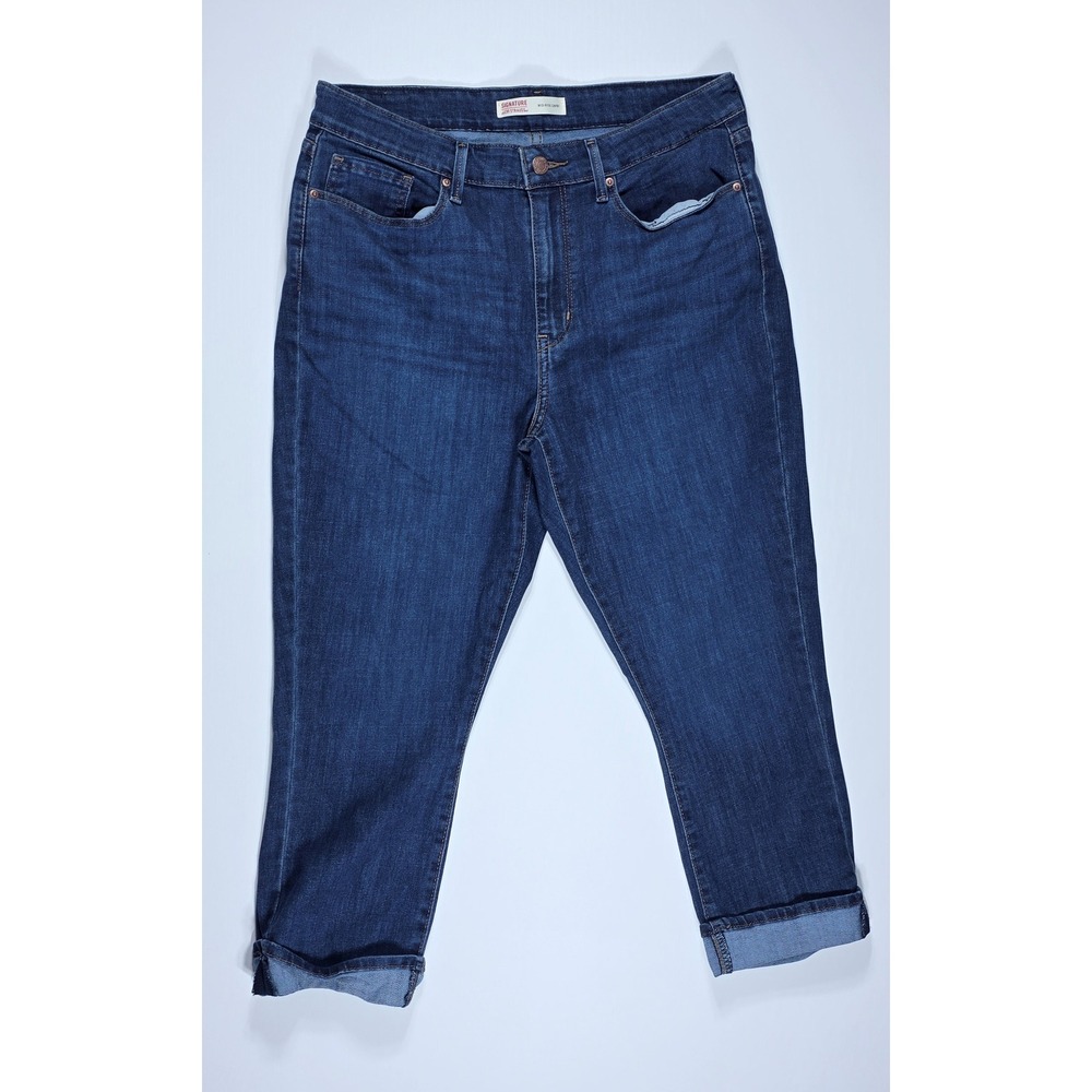 Signature by Levi Strauss Womens Mid-Rise Capri Jeans Dark Wash Blue Denim Crop‎